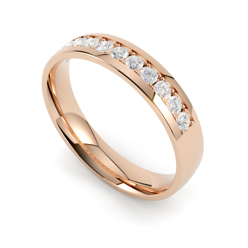 Płaska obrączka ślubna z różowego złota 750 z diamentami GOLDPORT