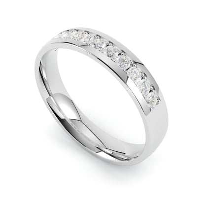 Płaska obrączka ślubna z platyny 950 z diamentami GOLDPORT