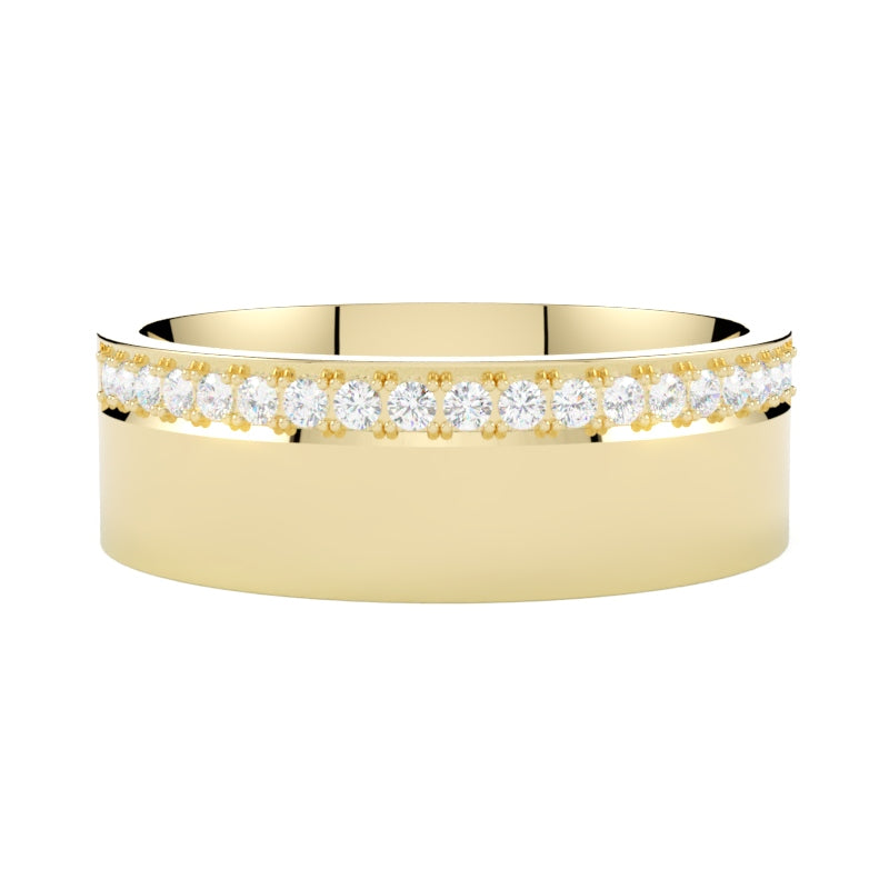 Płaska obrączka ślubna z diamentami na rancie z żółtego złota 585 od GOLDPORT