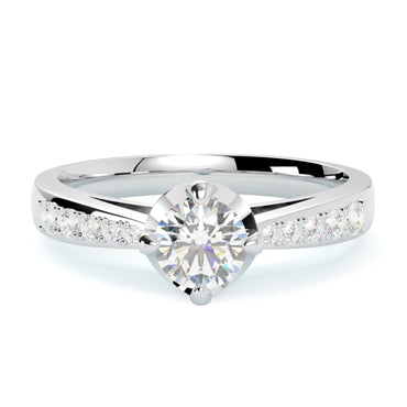 Pierścionek z brylantem i diamentami bocznymi, białe złoto 585, GOLDPORT