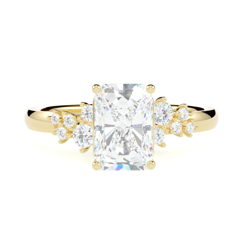 Pierścionek z diamentem Galaktyka Radiant z centralnym diamentem o szlifie radiant i diamentami bocznymi, żółte złoto próby 585, GOLDPORT