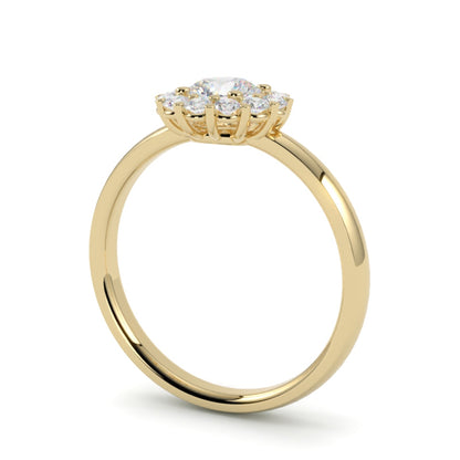 Pierścionek z diamentem z żółtego złota 750 – luksusowy i ponadczasowy w każdym detalu