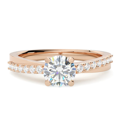 Model Naomi z różowego złota 585 – delikatny pierścionek z diamentem naturalnym i bocznymi diamentami od GOLDPORT