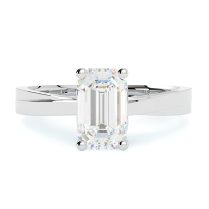 Pierścionek zaręczynowy z białego złota 585 – naturalny diament w precyzyjnej oprawie