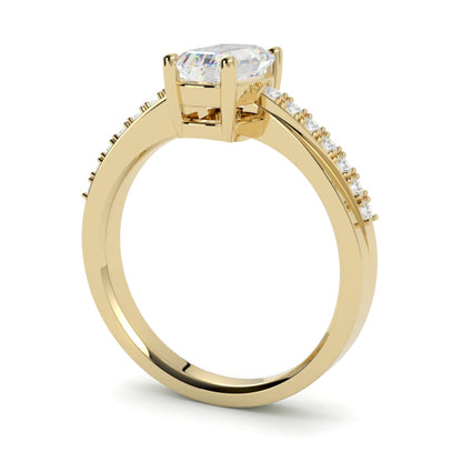 Pierścionek z diamentem z żółtego złota 750 – luksusowa biżuteria ze Szczecina