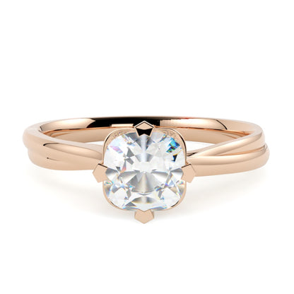 Pierścionek z diamentem Calla – szlif cushion – złoto różowe 585 – GOLDPORT