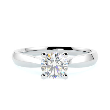 Klasyczny pierścionek zaręczynowy z brylantem w 4 łapki z białego złota od GOLDPORT