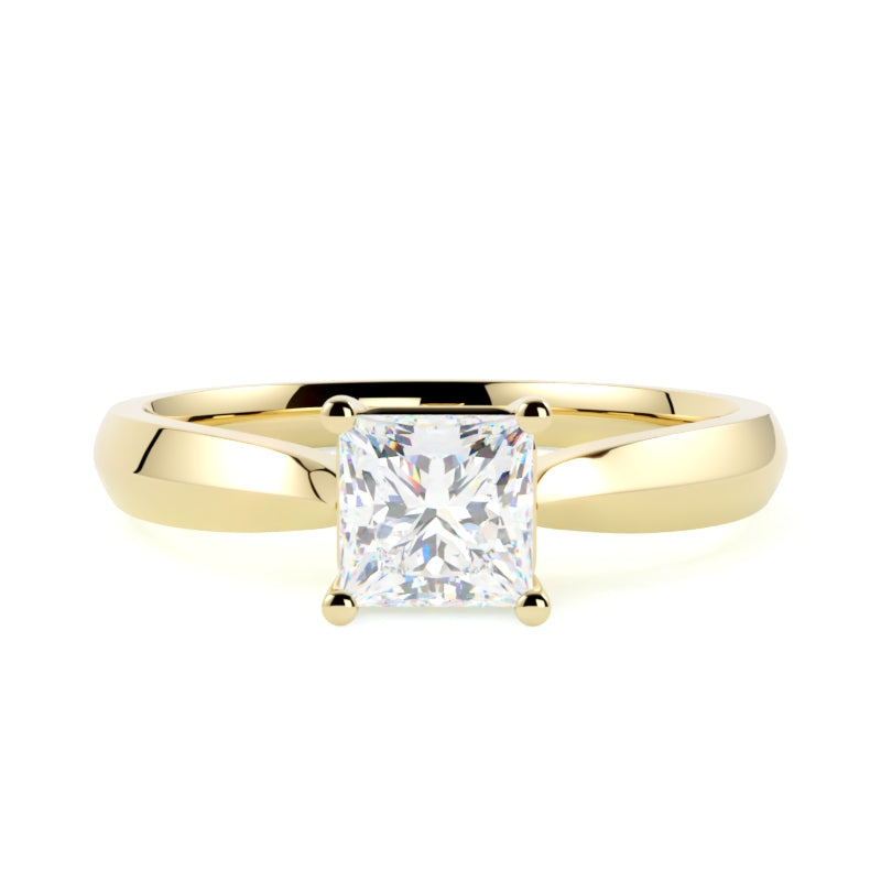 Pierścionek zaręczynowy z diamentem princess oprawa w 4 łapki żółte złoto 585 od GOLDPORT 