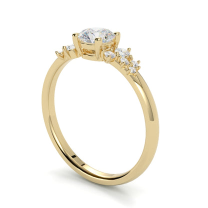 Pierścionek zaręczynowy z diamentem Galaktyka od GOLDPORT, żółte złoto 750 i 11 diamentów
